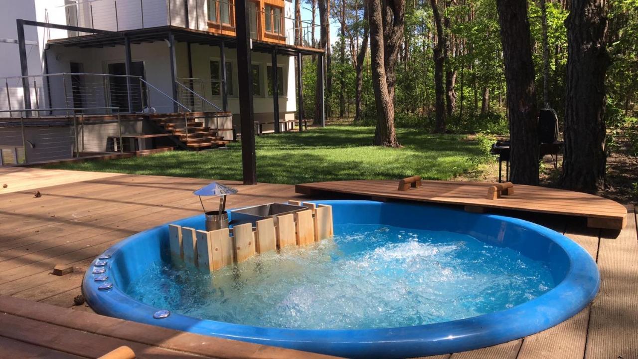 Luksusowa Willa Pod Lasem, Otwock - Shared Garden, Sauna, Wood Hot Tub! Hot Tub Seasonal! المظهر الخارجي الصورة