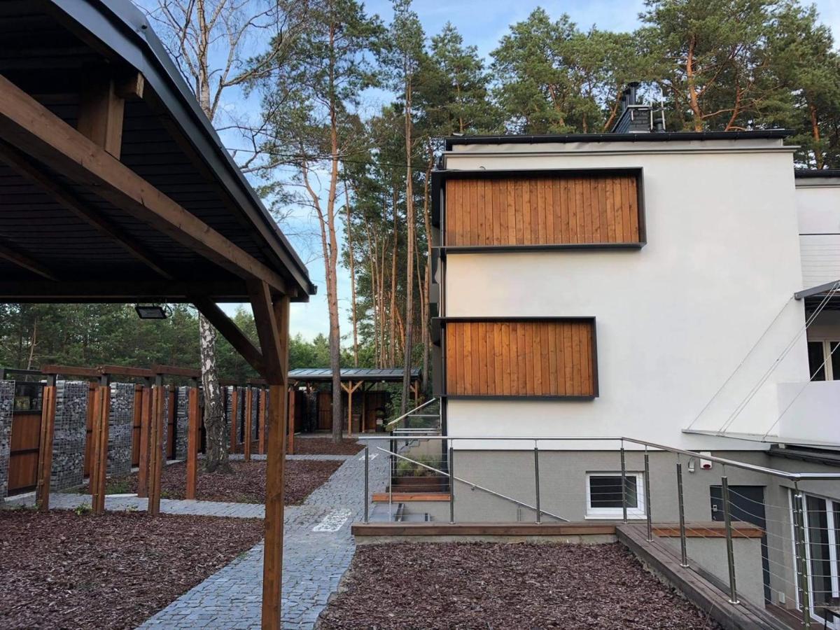 Luksusowa Willa Pod Lasem, Otwock - Shared Garden, Sauna, Wood Hot Tub! Hot Tub Seasonal! المظهر الخارجي الصورة